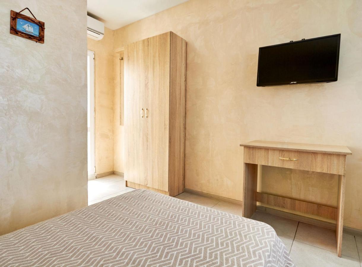Ля Вады Hotel Zatoka Ngoại thất bức ảnh